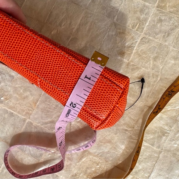 Isabella Fiore Bag REPTILE EMBOSSED REAL LEATHER ZIP TASSELS HANDBAG WRISTLET - Picture 8 of 8